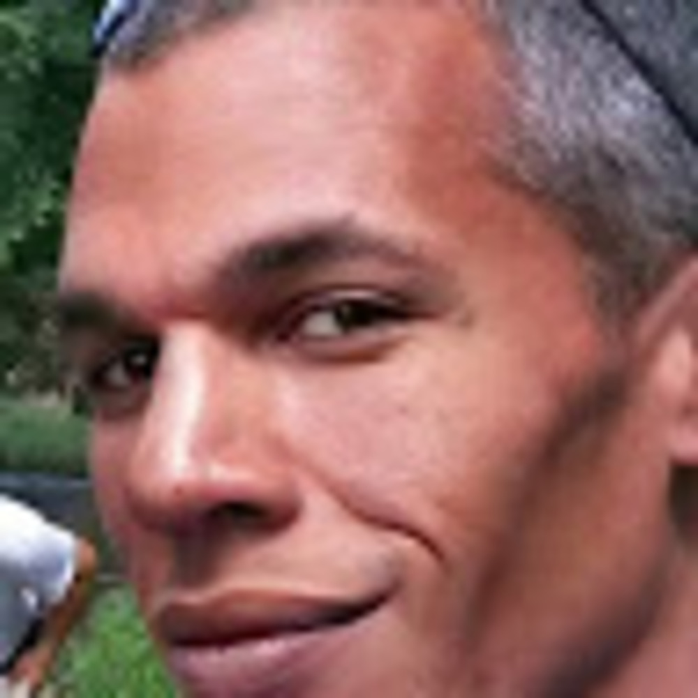 Meet your Posher, Derrick